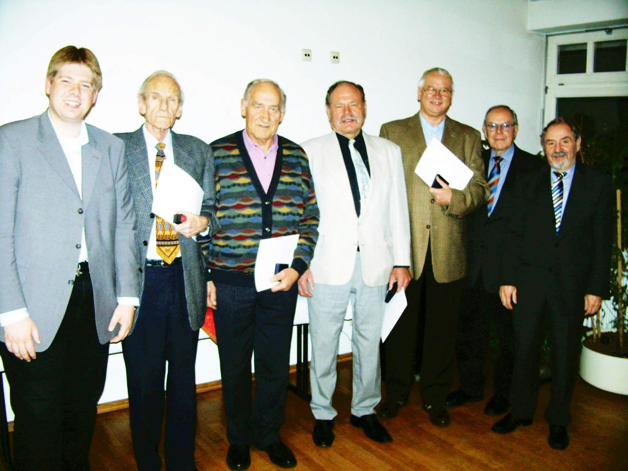 Von links nach rechts: Thorsten Weitzel, Klaus Dieter Zemlin, Max Knorr, Heinrich Vetter, Friedrich Karrenbrock, Helmut Weider und Konrad Jung.