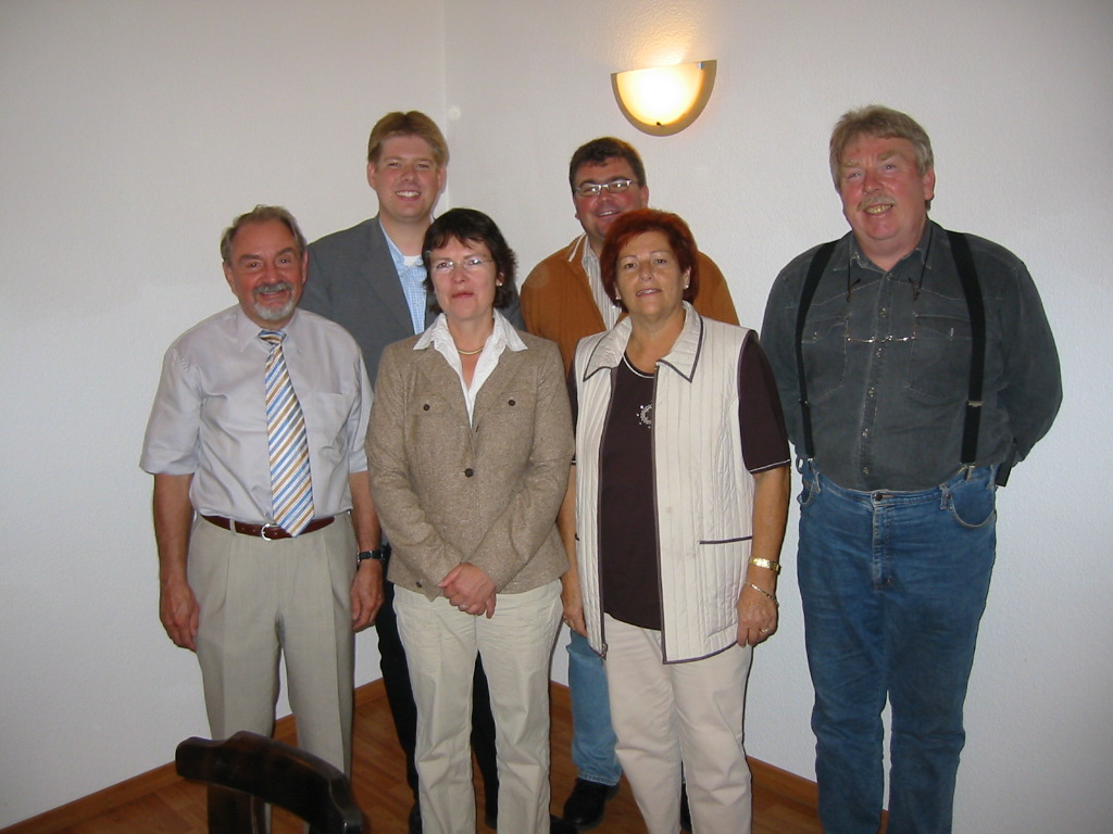 Das Foto zeigt von links nach rechts: Konrad Jung, Thorsten Weitzel, Sabine Held, Sascha Brey, Gudrun Otto-Nix und Hans Ramme.